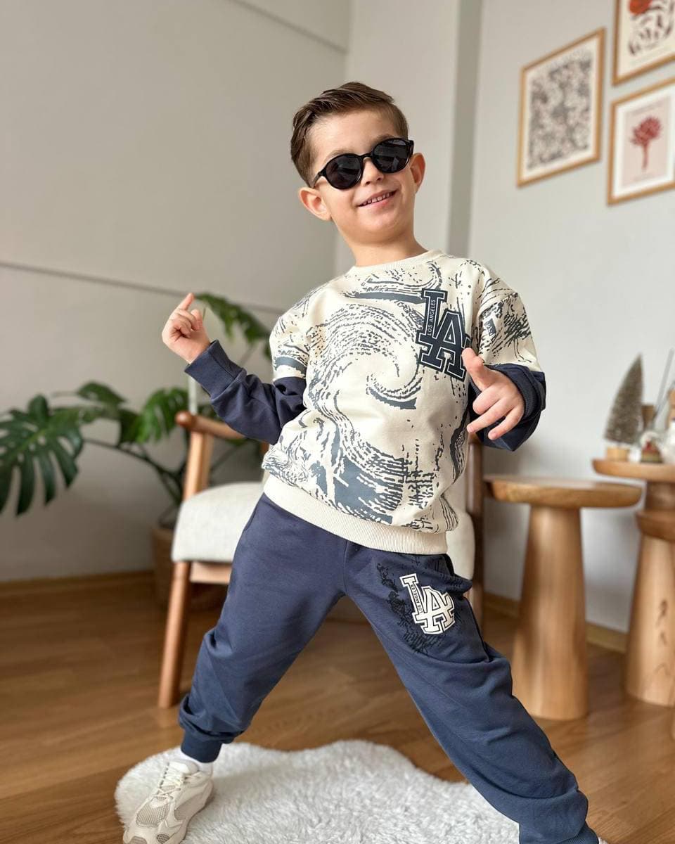 Bavlnená tepláková súprava LA new25 – siva Bavlněné tepláky LA #new25 - šedé - Obrázek 1