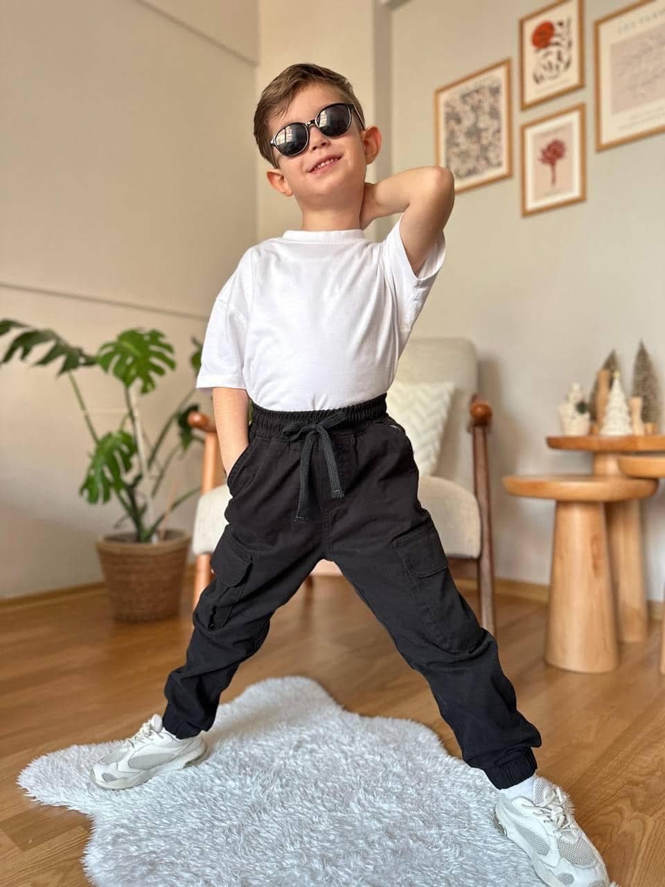 Kvalitné chlapčenské nohavice LIAM či Kvalitné chlapčenské nohavice LIAM #new25 - čierne – Obrázok 1