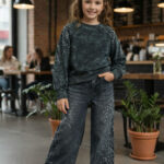 Teplákový bavlnený komplet s rifľami GLASSES - čierny